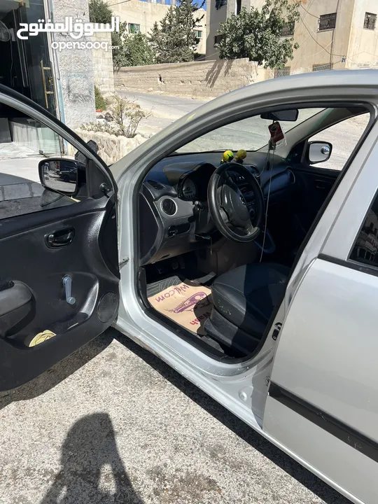 هيونداي i10 2009 قطاره بنزين للبيع بسعر مغري ولقطه