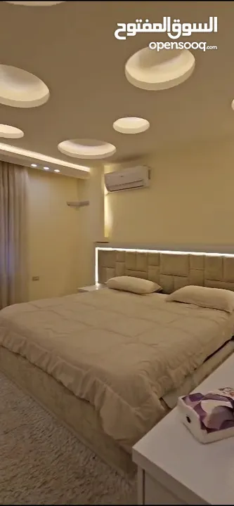 غرفة نوم جديده للبيع خزانة حائط