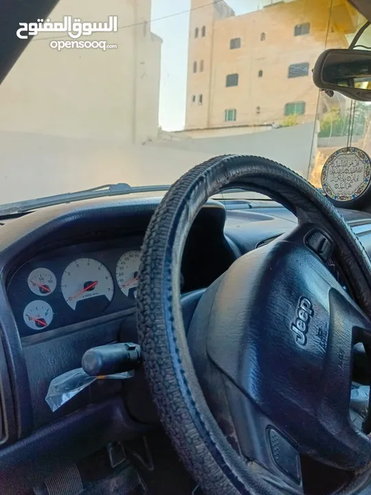 جيب شروكي 2001 بحاله جيده جدا قابل للتفاوض
