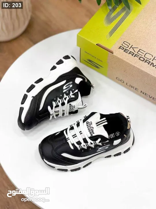 موديل  Nike T الجديد الحصري  طبي  كوالتي  36-41 التواصل خاص التوصيل لكافة المناطق الضفة