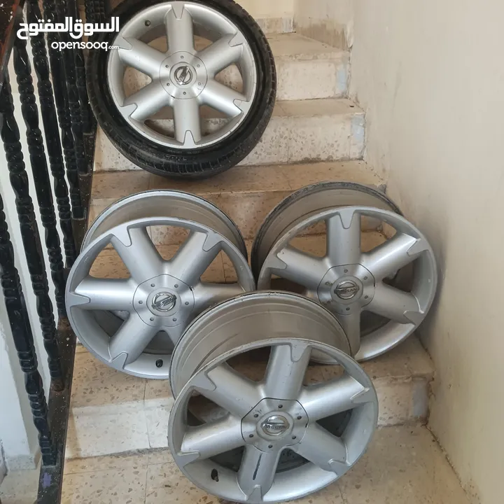 جنط 18نيسان للبيع