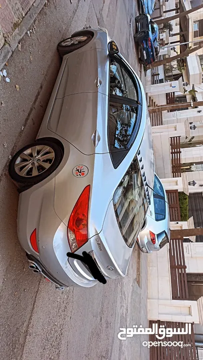 هونداي اكسنت 2011