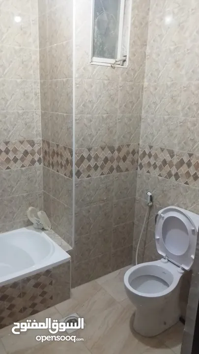 عماره 3 طوابق للبيع /ماركا الشماليه