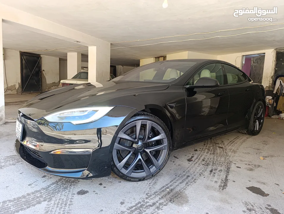 TESLA MODEL S clean title