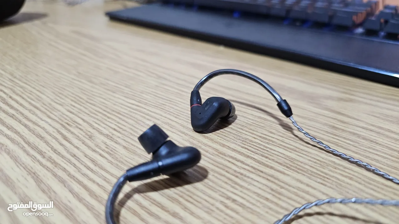 سماعات IEM فخمة جديدة للبيع، sennheiser + MANGRID