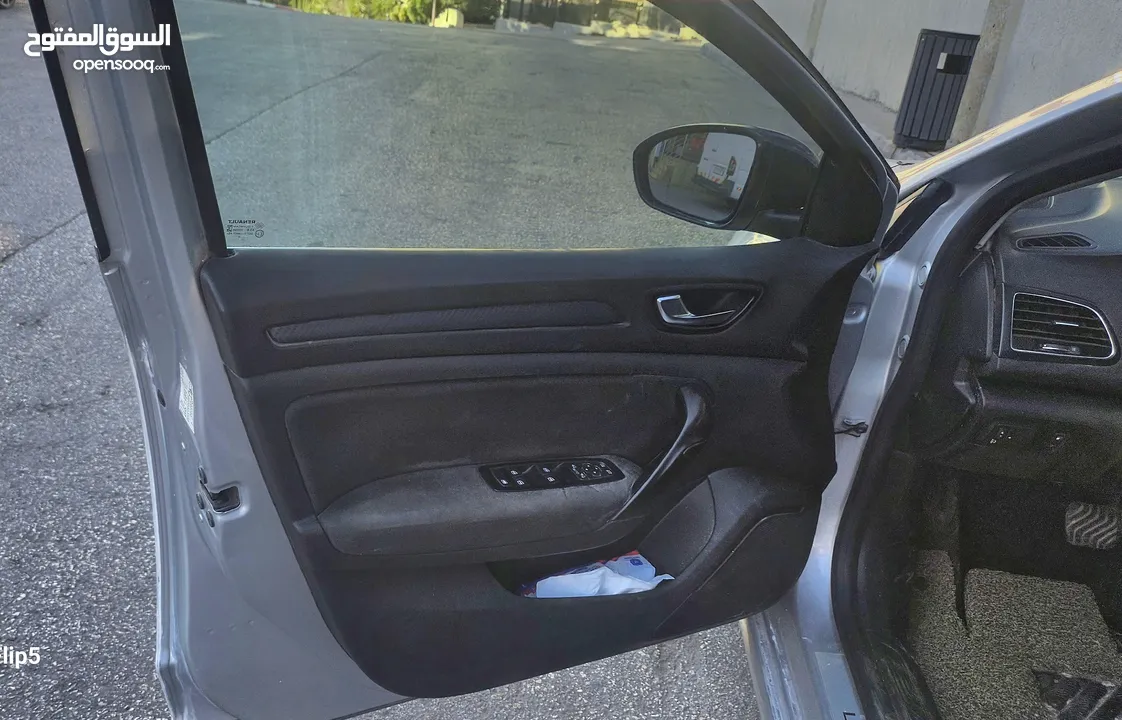 رينو ميجان اقتصاديه وبسعر مميز