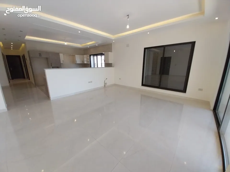 شقة غير مفروشة للإيجار ( Property 38688 )-175034701