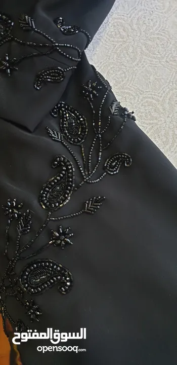 Abaya with Scarf New in Box عبايه مع شال حجاب جديد