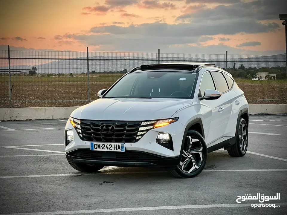 هونداي توسان/2022 Plug In فل الفل فتحة سقف بانوراما  4x4 ///271Hp   ( Haybrid) 1600cc