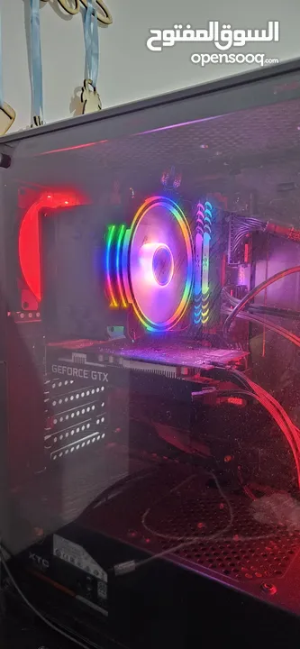 pc gamng  جهاز استعمال شهرين نضيف مع شاشه 144 هرتز