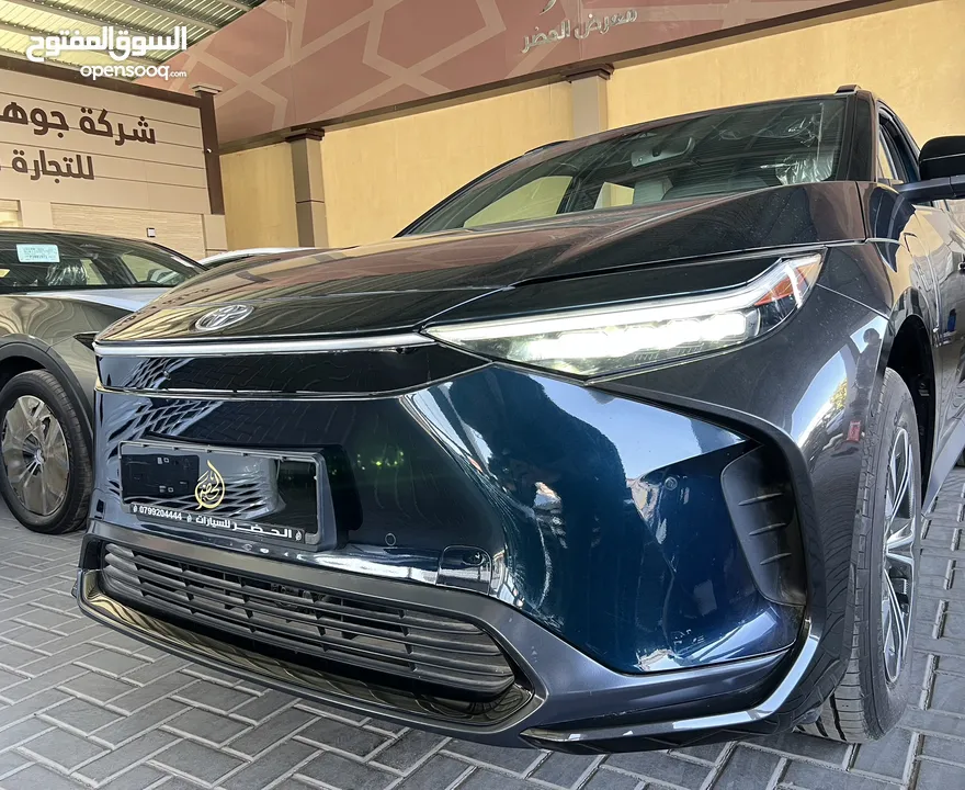 TOYOTA Bz4x AWD ( معرض الحضر )