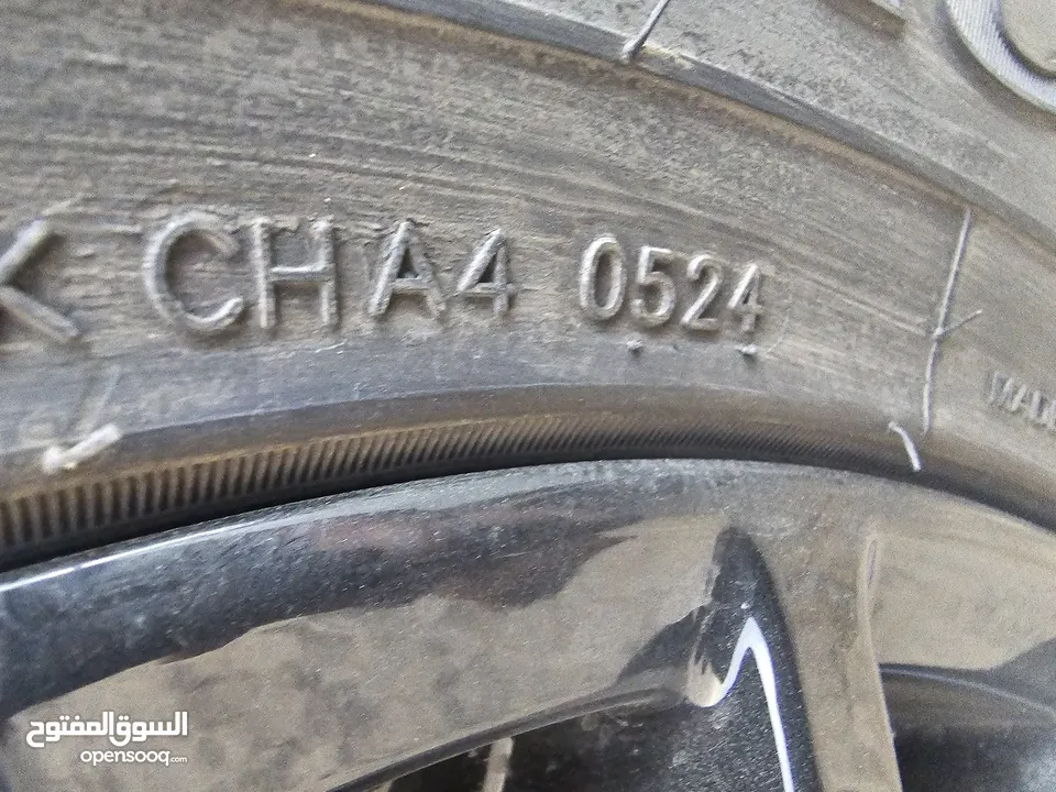 265 / 70/R17 inch new tyre purchased on 07-june - 2024 with 1 year warranty