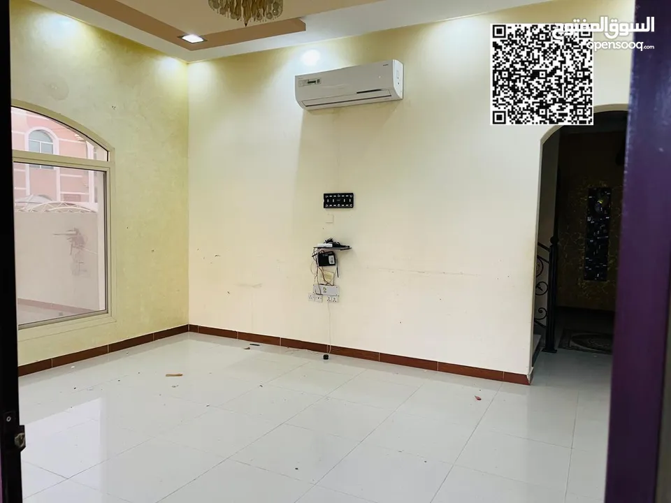 5 BHK villa good price and prime location ready to move behind masque net and clean easy exit to hig