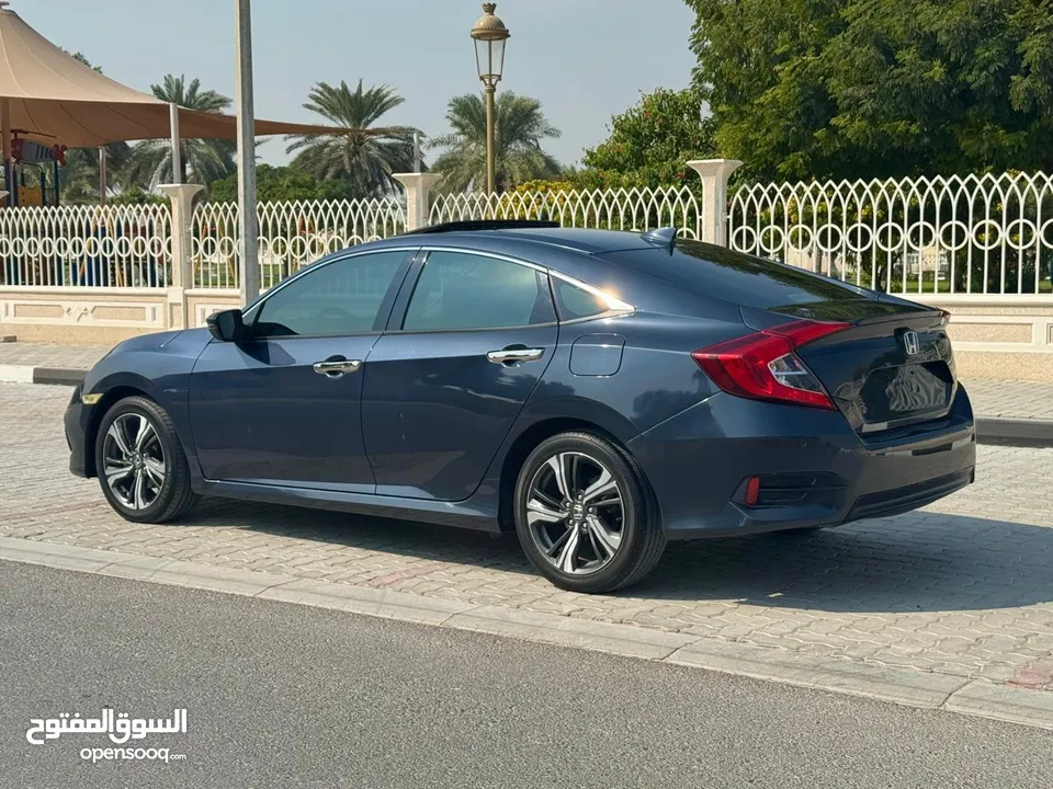 HONDA CIVIC 2021 1.6L ,GCC Specs / Sunroof