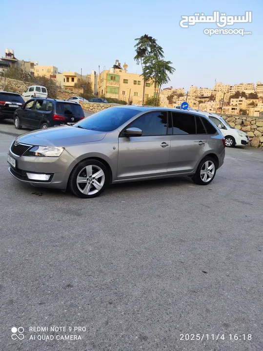 سكودا رابيد 1.6 سولار اوتوماتيك