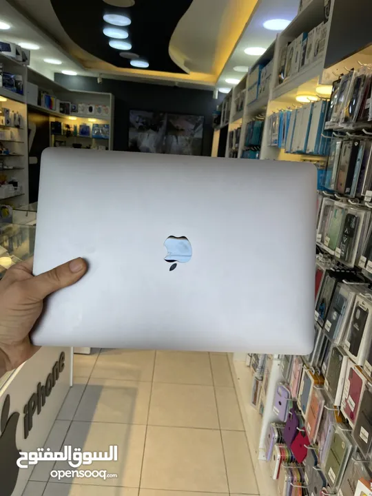 MacBook Pro ( 13 inch 2019 ) 512gb 8ram core مستعمل بحالة الوكالهi5