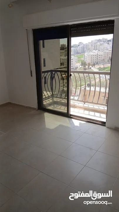 شقة للبيع في البيادر بجانب الجامعة التقنية