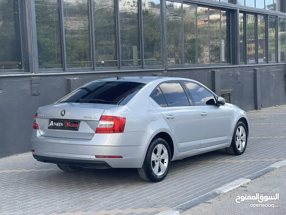 سكودا اوكتافيا 2020/19 بحااالة الشركة كراتين