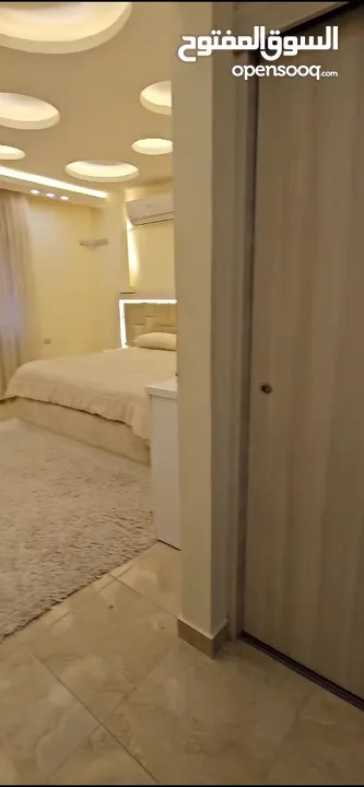 غرفة نوم جديده للبيع خزانة حائط