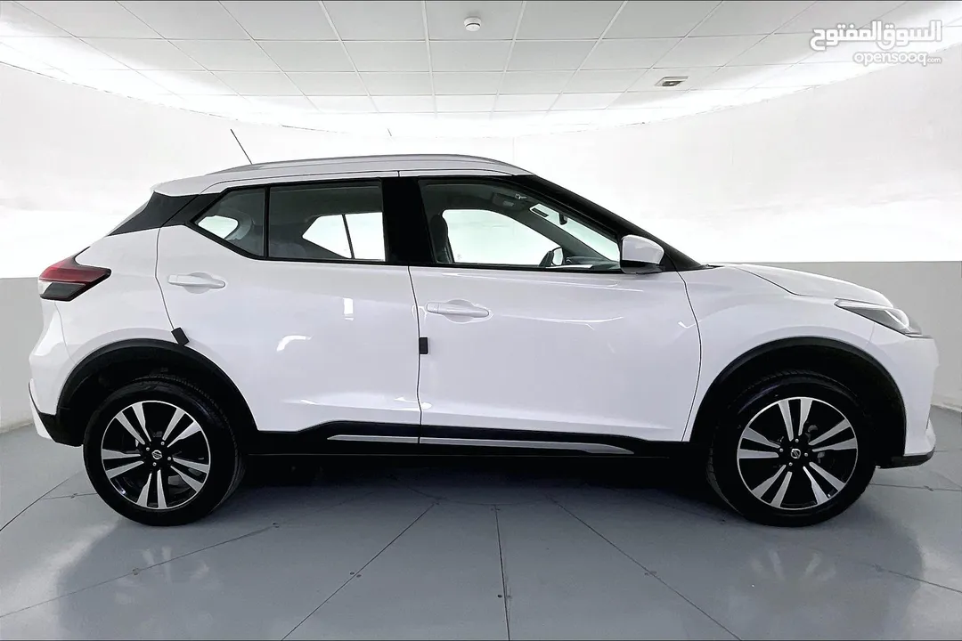 2022 Nissan Kicks SV  • Exclusive 1.99% Financing Rate • Manufacturer warranty till 20-Mar-2025 •