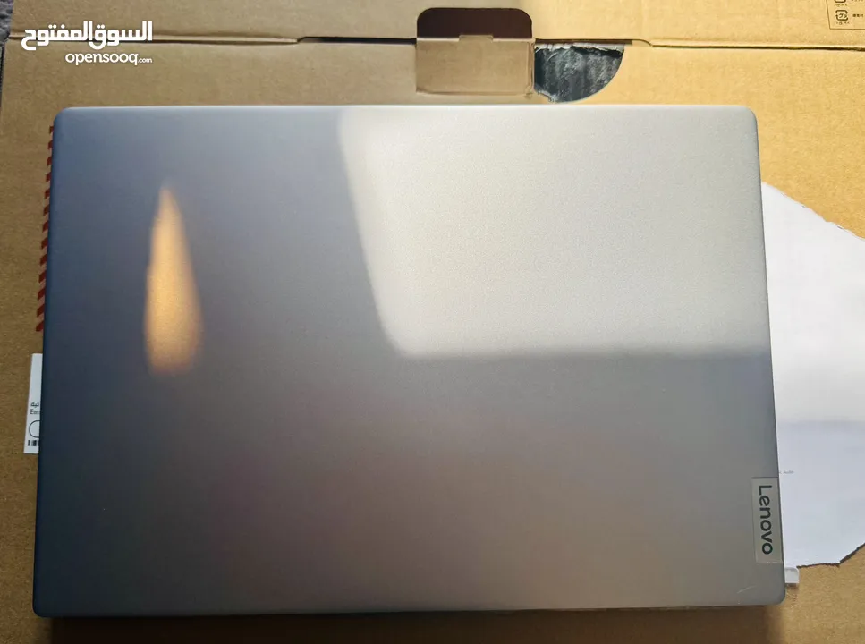 لابتوب lenovo gaming كرت 4050 وكاله ولا شخطه استخدام خفيف جدا مواصفات عاليه