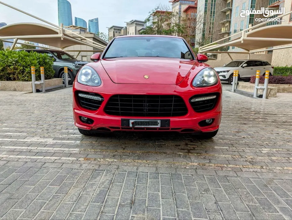 Porsche Cayenne GTS 2013