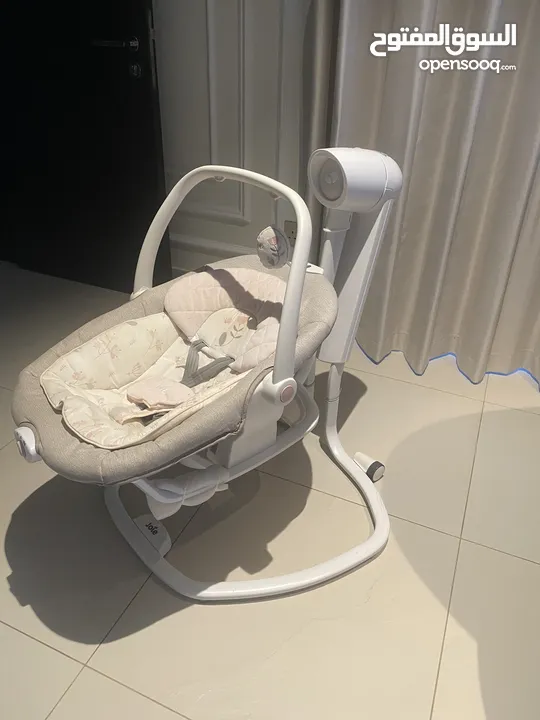 كرسي أطفال هزاز ماركه جوي من بيبي شوب  Baby chair joľe from baby shop