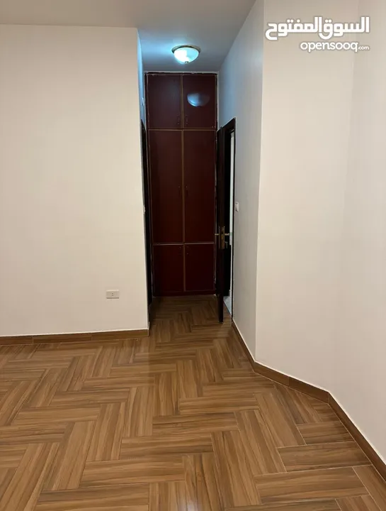 Apartment for rent in Abdoun  شقة أرضية فارغة في عبدون الشمالي 170م مع حديقة و كراج مستقل