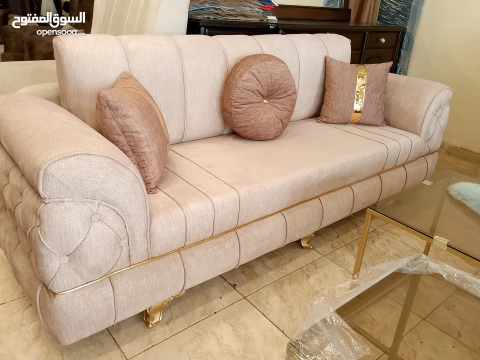 طقم كنب ستعمال لأ يذكر مفصل تفصيل وبسعر مغري جدا جدا جدا