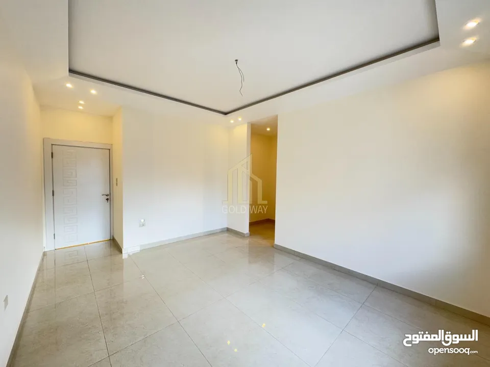 عقار يستحق المشاهده شقة طابق ثاني 175م بتشطيبات عالية في أجمل مناطق دير غبار / ref 9464