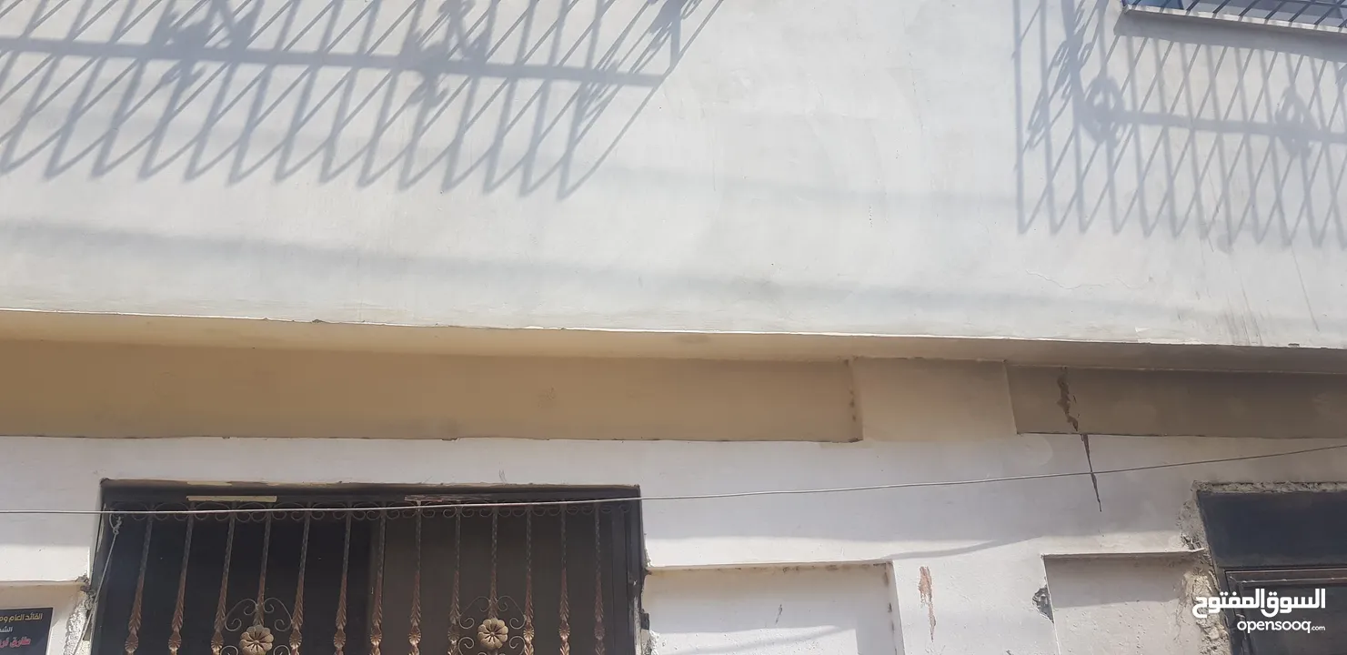 منزل للبيع مكون من طابقبن