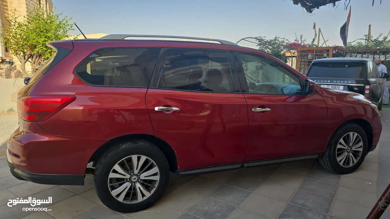 Nissan Pathfinder SV 2017