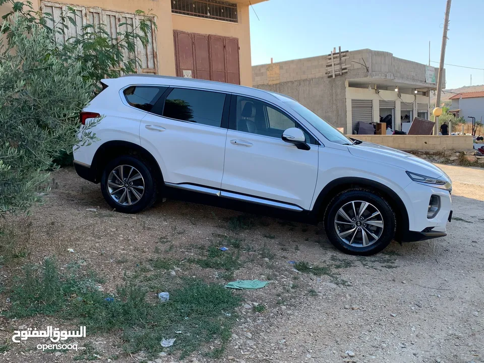 سنتافي 2019بالرخصة ركاب 6+1دهان شركة عداد 45الف فل فل اضافات ومواصفات ماتور 2000_ديزل امكانية البدل