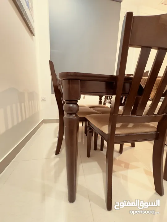 Dinning table with 6 chair