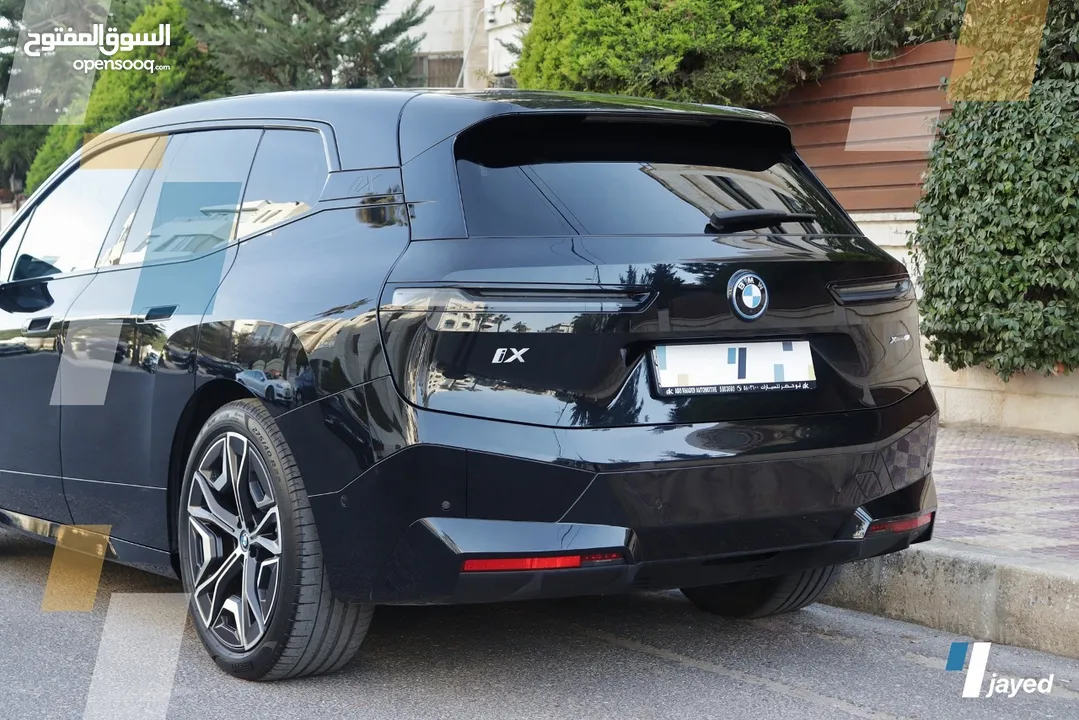 BMW IX M Package 2023 كهرباء مع إمكانية البدل بسياره