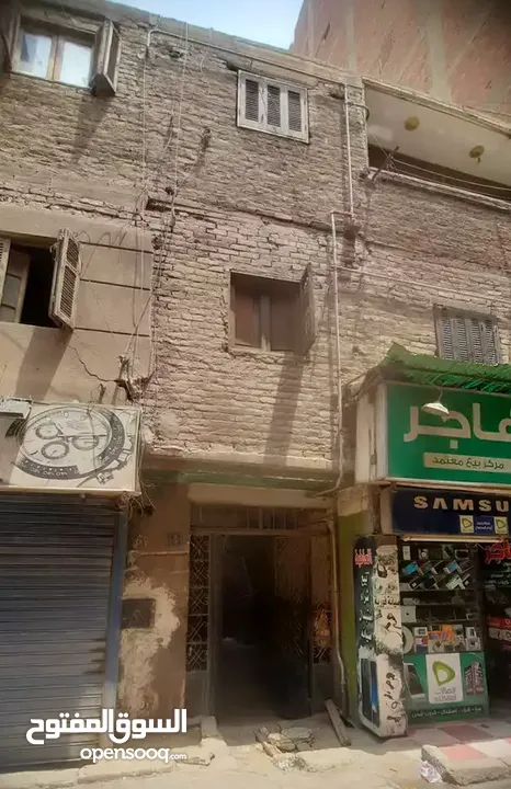 بيت للبيع في شبرا الخيمه اول شارع خالد بن الوليد دقيقتين من مترو شبرا الخيمه