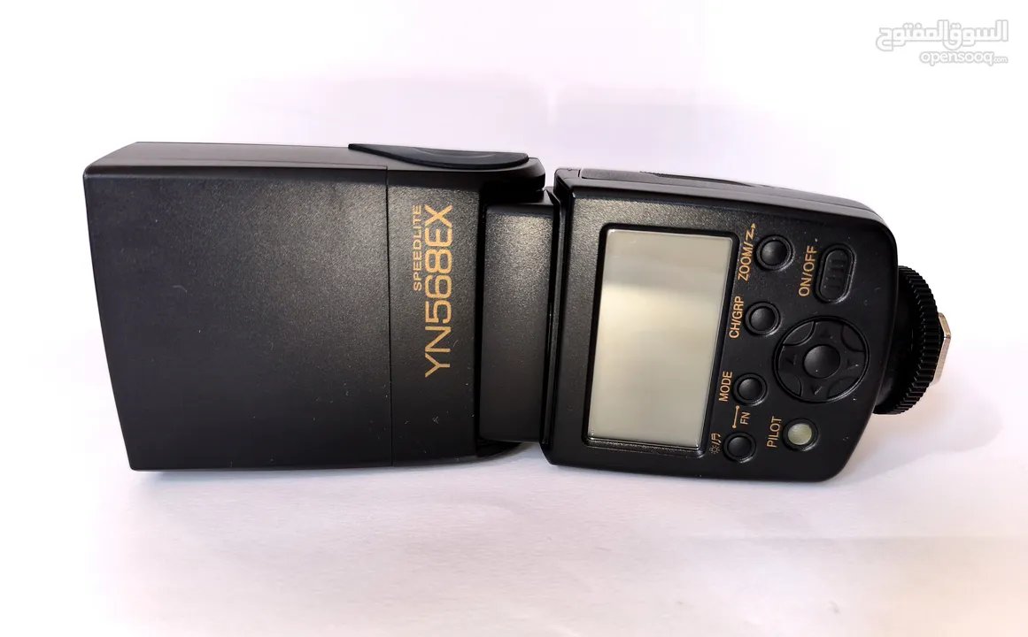 Nikon D7100, Nikkor 18-140mm, Nikkor 50mm 1.8, Flash Yongnuo YN568EX