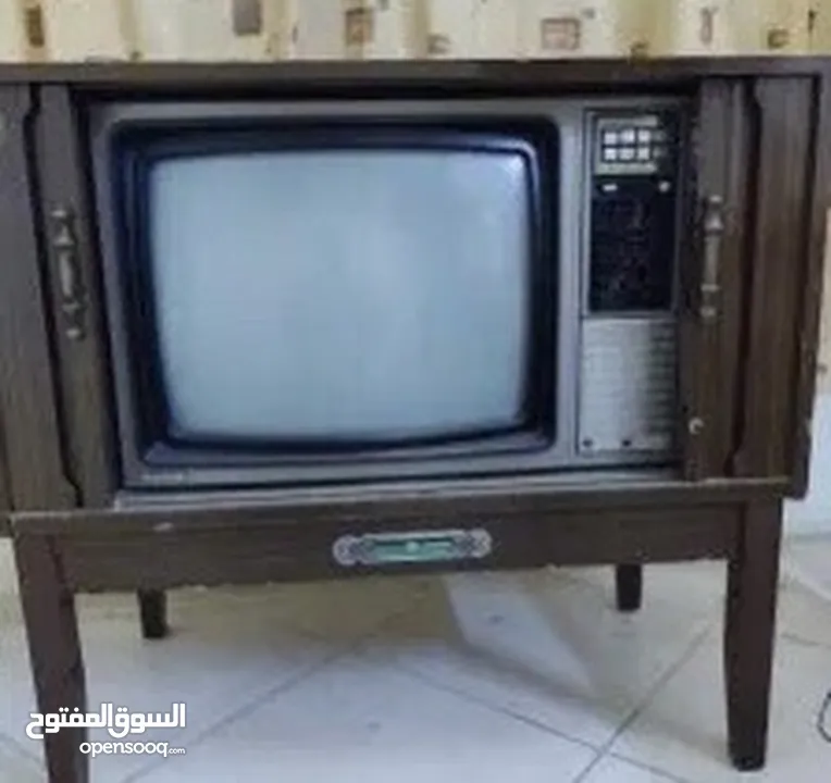 تلفزيون انتيكا قديم