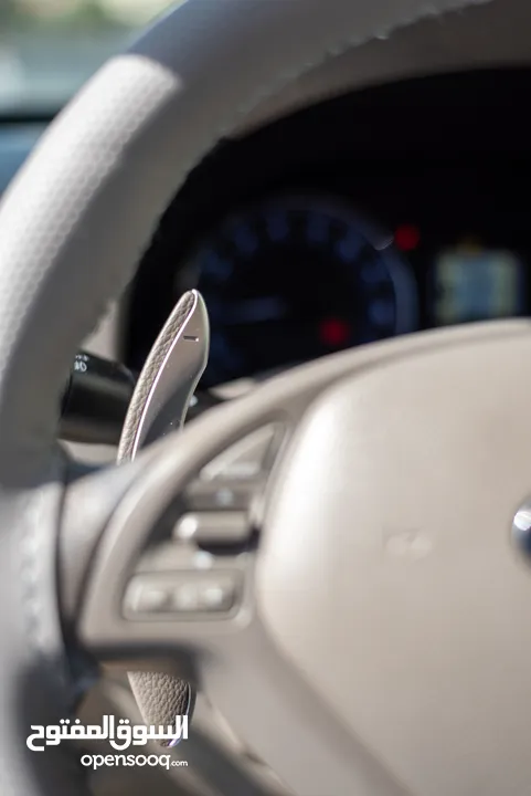 إنفينيتي G37 موديل 2012 - 4 جيد - سيارة رياضية مع محرك V6 3.7L