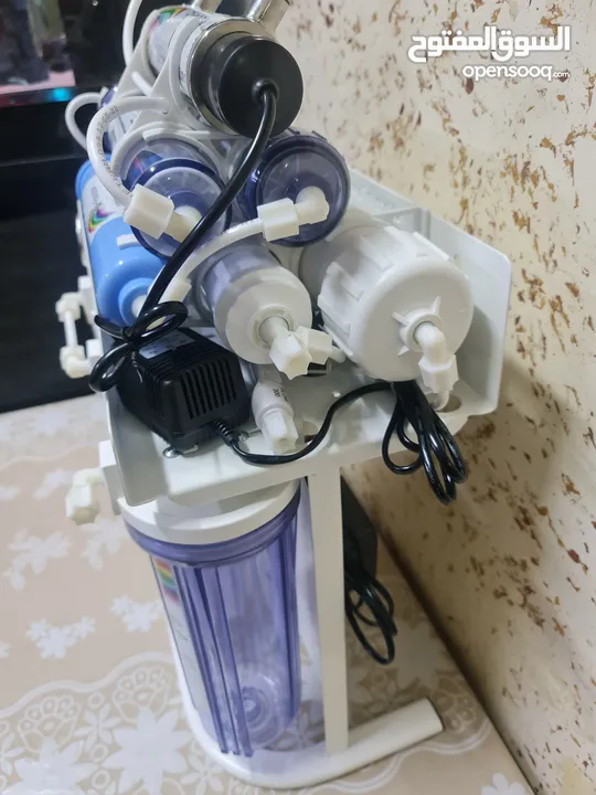 فلتر مياه تايواني حفر 9مراحل مع UV وساعه ضغط وستاند بسعر مغري