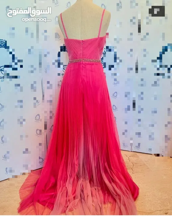 فستان سهرة - زهري - مستخدم مرة واحدة - مستعجل للبيع! Occasional Dress - Pink - Used Once - Urgent!