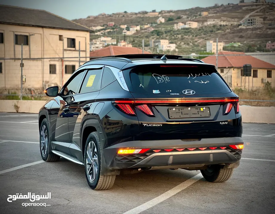 هونداي توسان/2022 فل الفل فتحة سقف بانوراما  2x4 ///240Hp بنزين + كهرباء  ( Haybrid) 1600cc