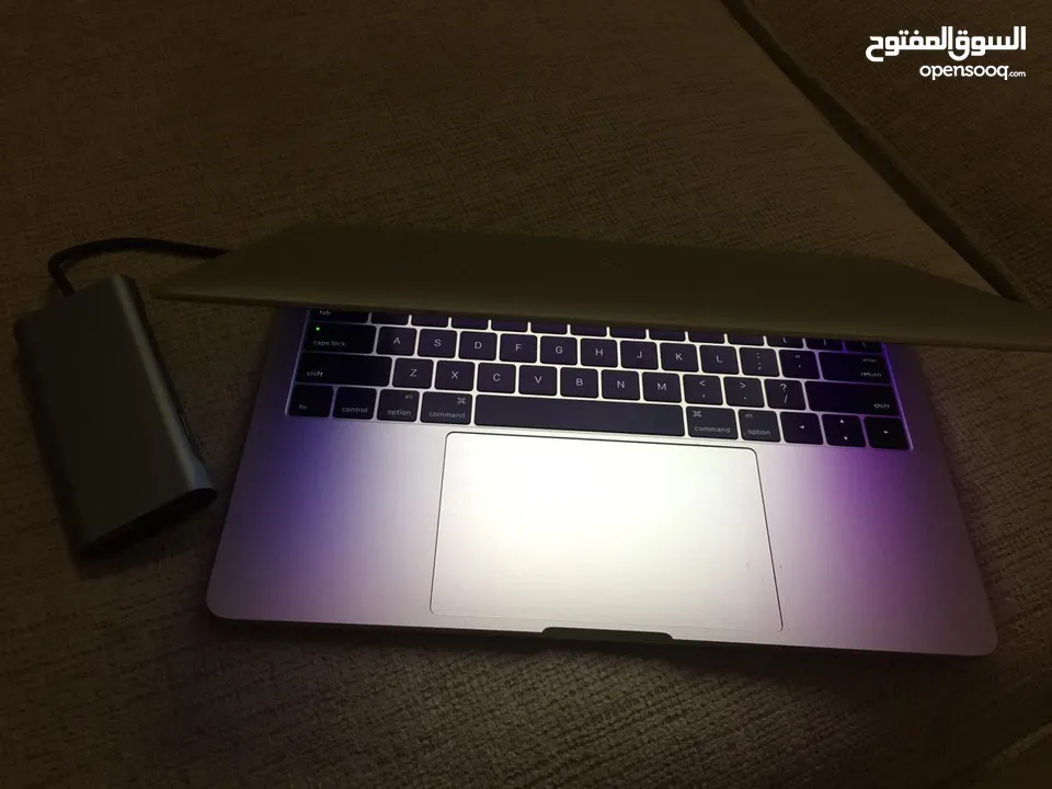 MacBook Pro  Core i5 13-inch 2016  256 GB SSD 8 GB RAM