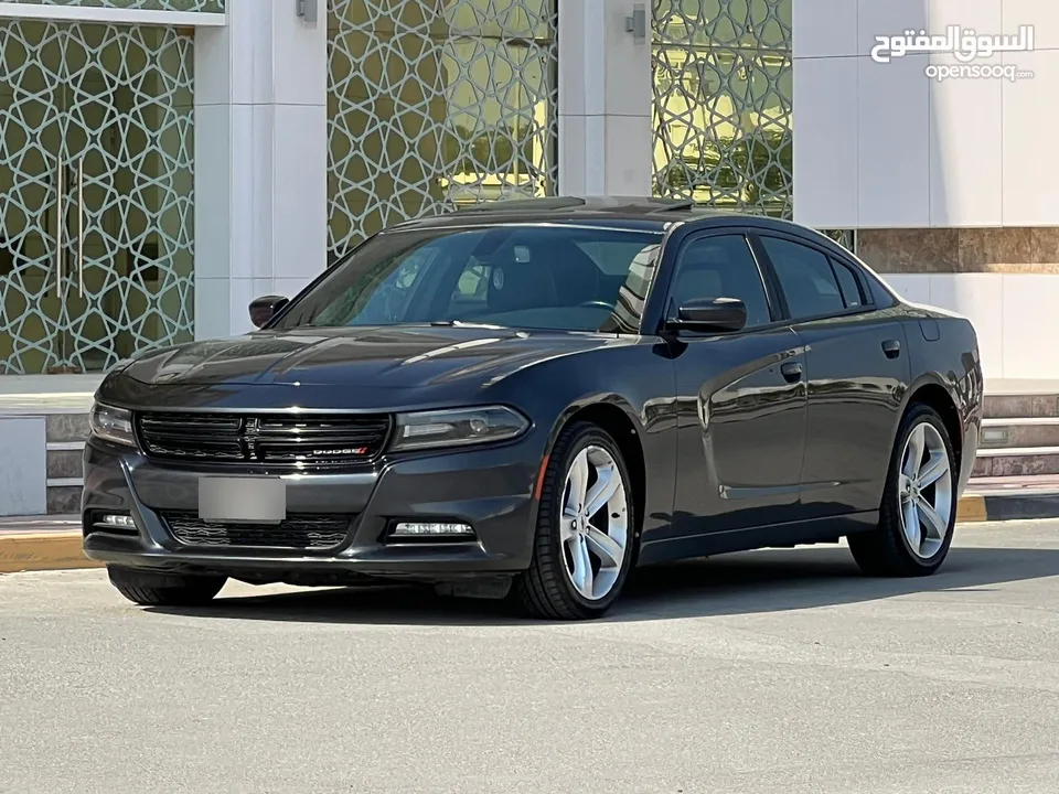 Dodge CHARGER SXT v6 model 2018 FOR SALE
