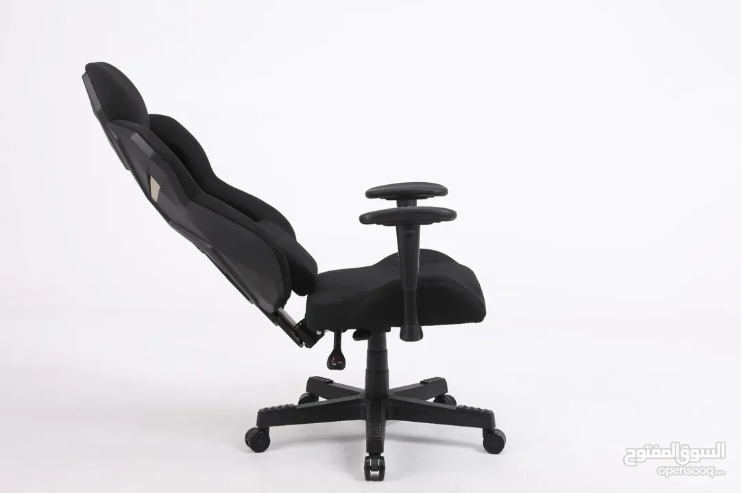 كرسي جيمنغ مريح لساعات اللعب الطويلة لون اسود  Dragon War Gaming Chair GC-027  السعر شامل التوصيل