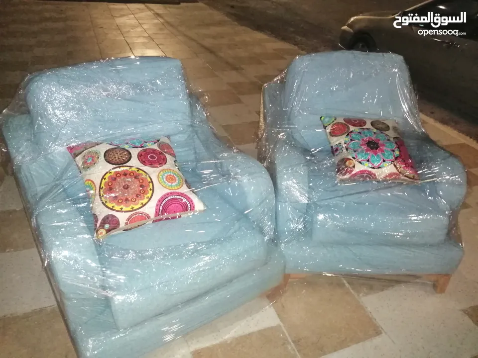 تنجيد جميع انواع الكنب والجلسات العربيه والخليجيه  وصيانه الكنب داخل المنزل