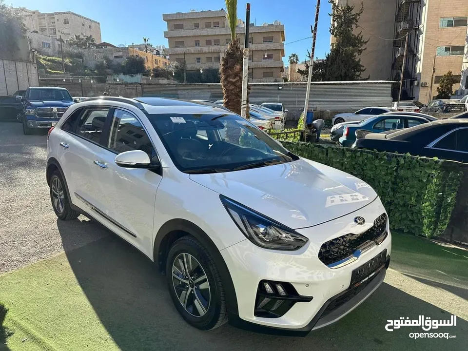 كيا نيرو تورينج هايبرد 2021 ألى صنف من السيارة  Kia niro touring hybrid 2021full option