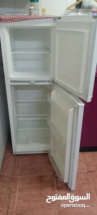 Refrigerator for sale in sitra Al quraiya in very good condition in very good condition only 25 bd