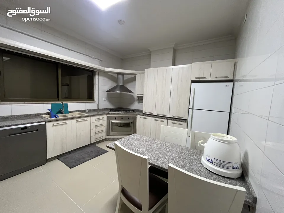 شقة 3 نوم مفروشة للايجار ( Property 40842 ) سنوي فقط