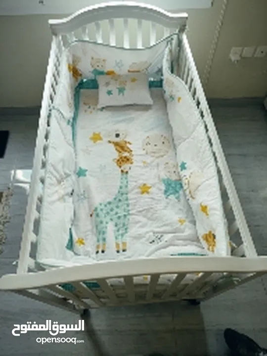 سرير للأطفال من سنتربوينت baby bed from centpoint